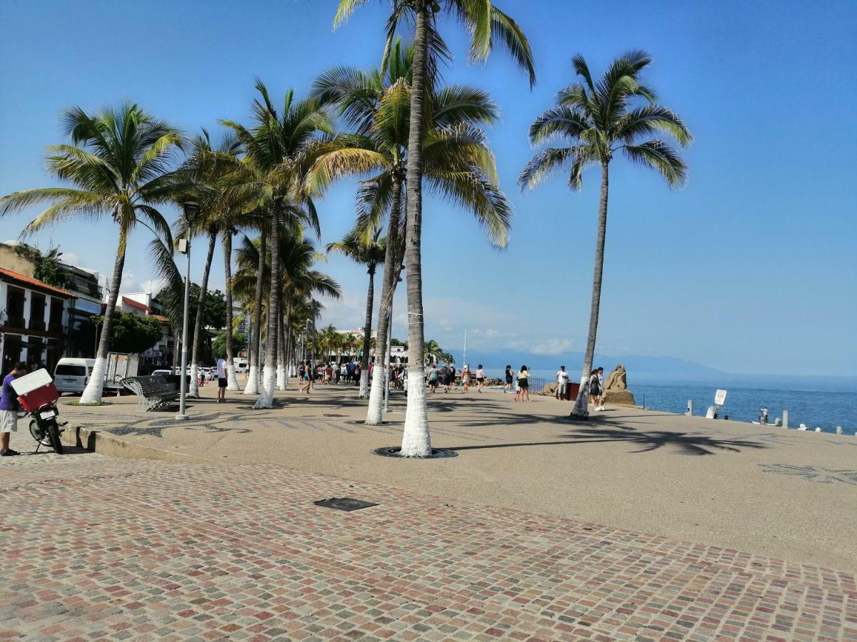 Hostal Ten To Ten Puerto Vallarta Exteriör bild