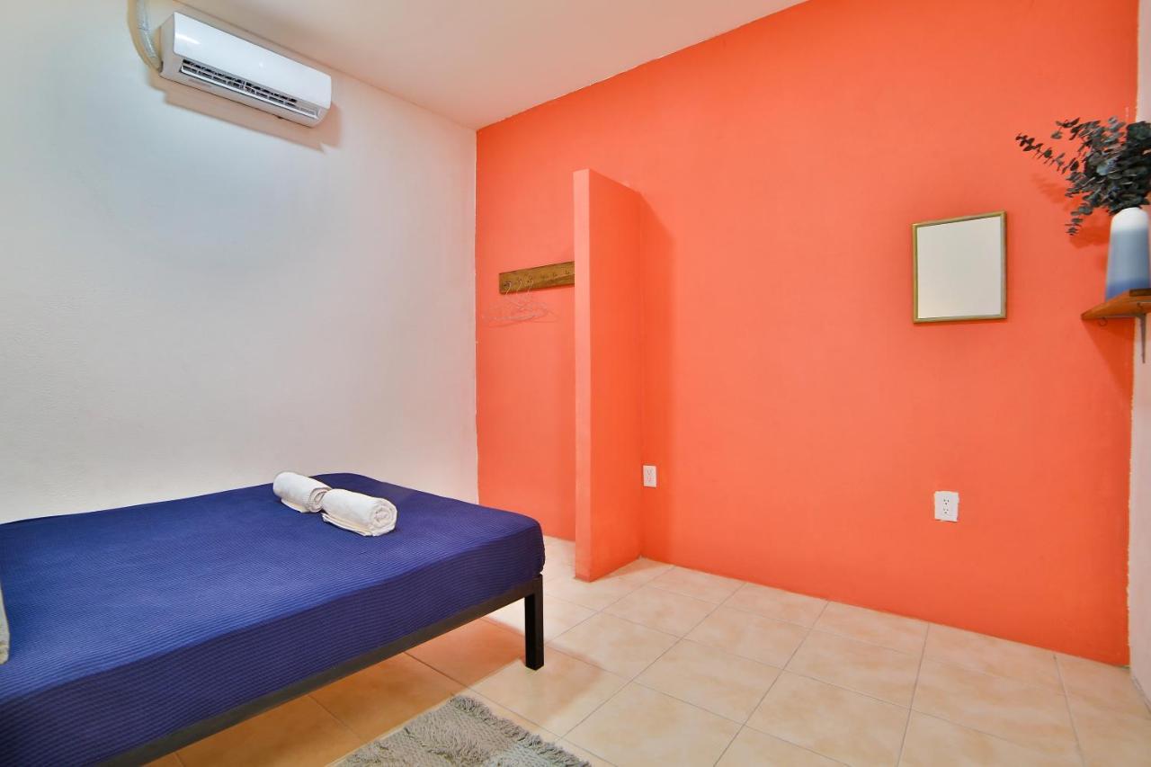 Hostal Ten To Ten Puerto Vallarta Exteriör bild