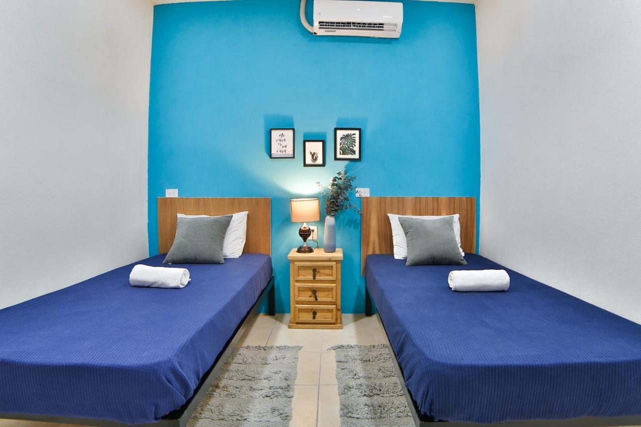 Hostal Ten To Ten Puerto Vallarta Exteriör bild