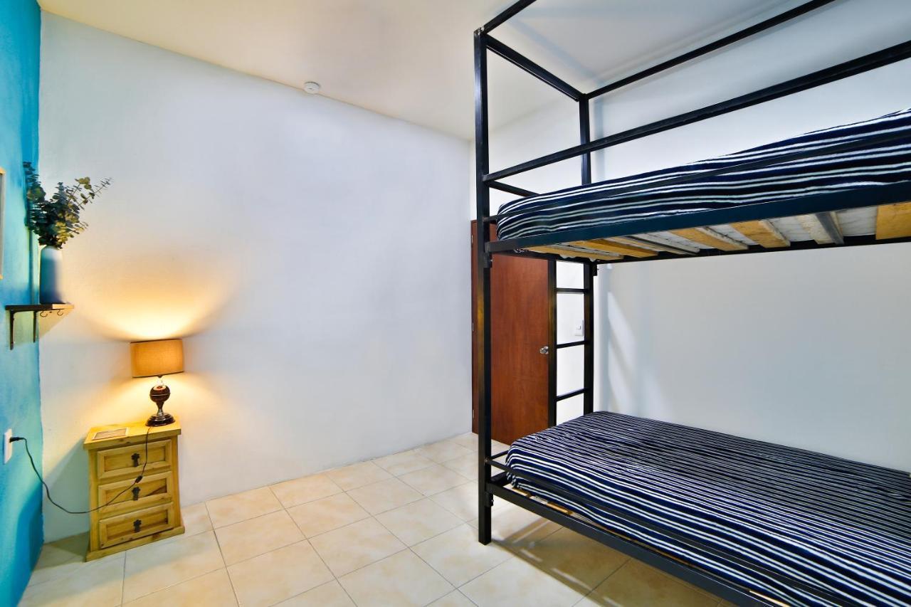Hostal Ten To Ten Puerto Vallarta Exteriör bild