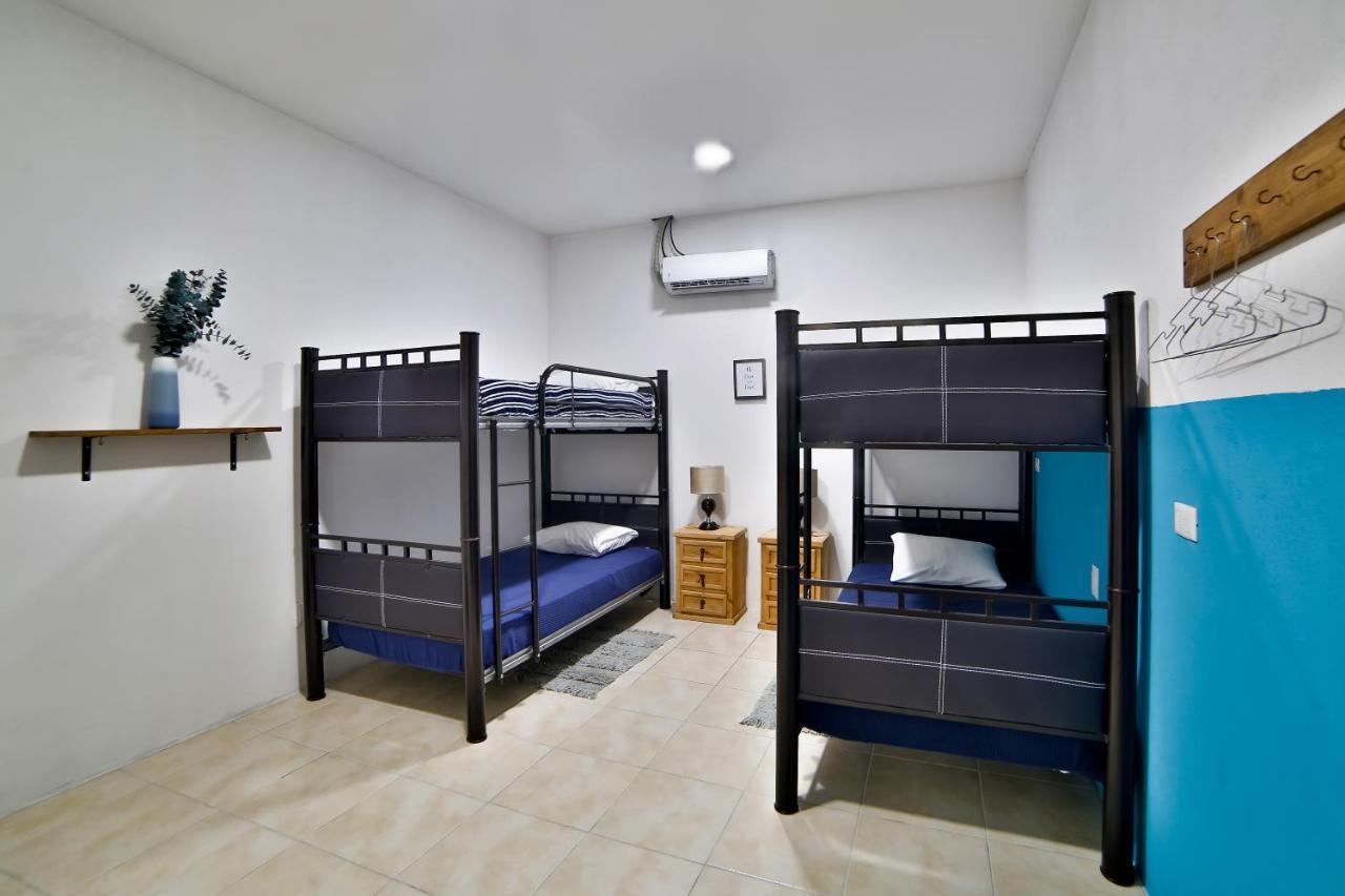 Hostal Ten To Ten Puerto Vallarta Exteriör bild